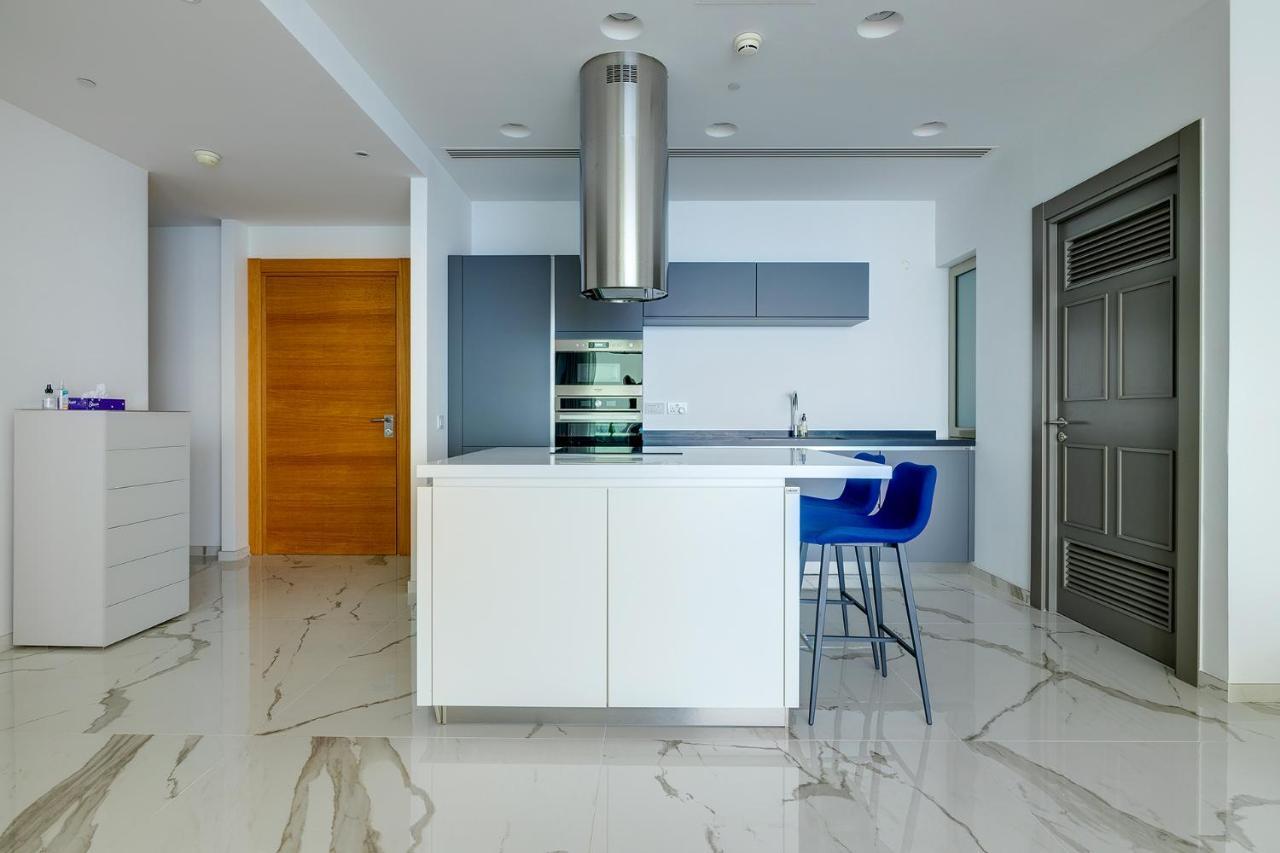 Super Luxury Apartment In Tigne Point, Amazing Sea Views Sliema Exteriör bild