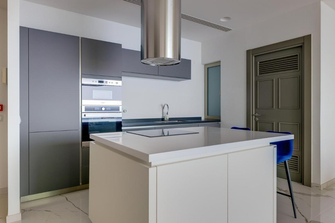 Super Luxury Apartment In Tigne Point, Amazing Sea Views Sliema Exteriör bild