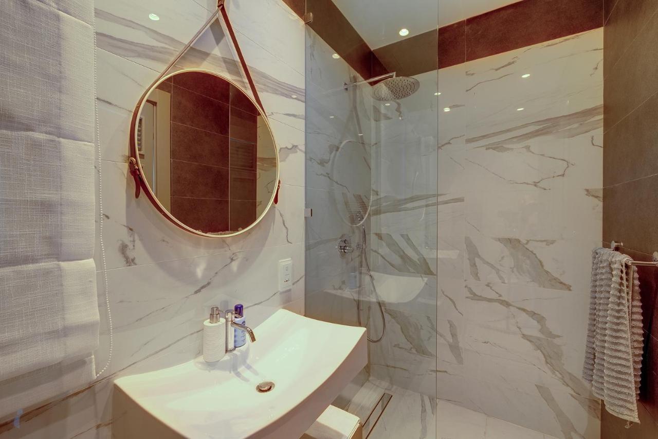 Super Luxury Apartment In Tigne Point, Amazing Sea Views Sliema Exteriör bild